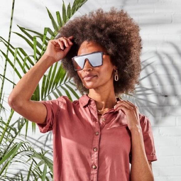 Retro 80’s reflective shield sunglasses - Picture 1 of 5